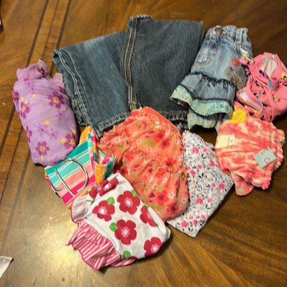 Bundles 10 kid clothes sz 2 T - Picture 12 of 16